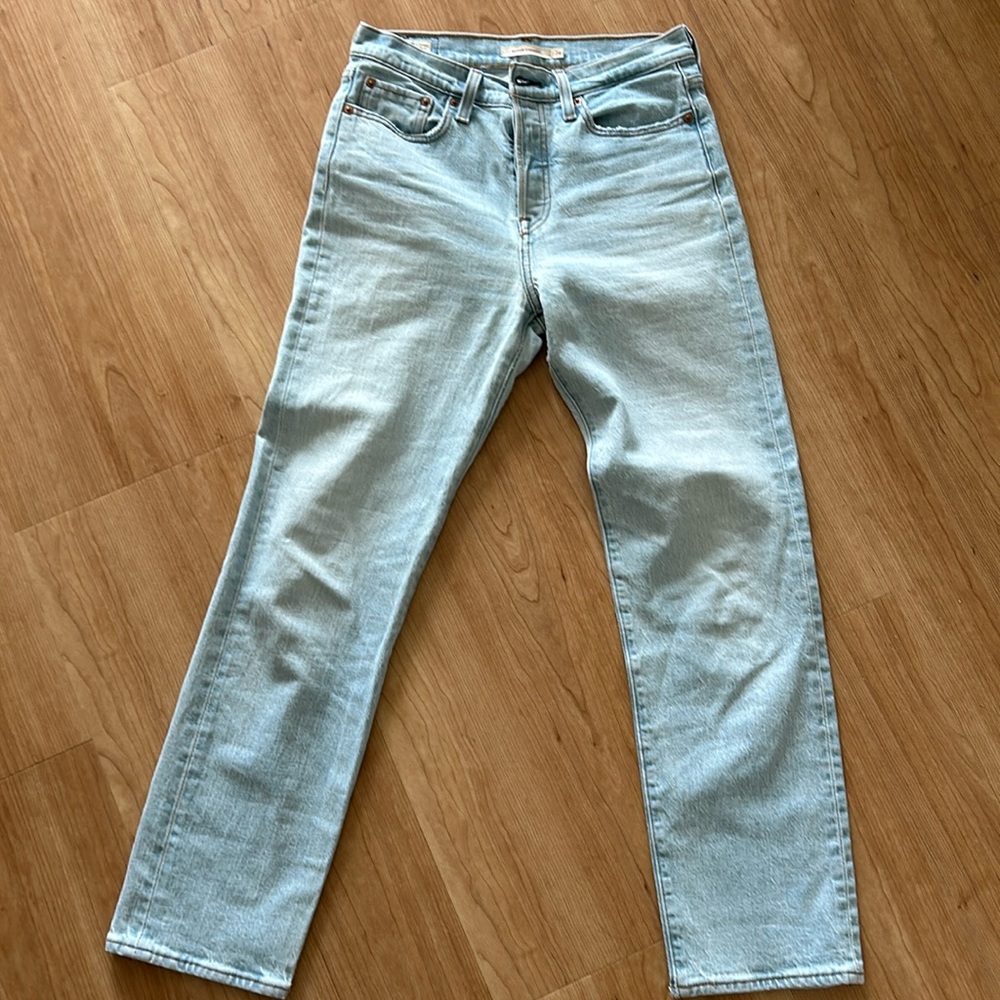 Jean Levi’s Wedgie Straight